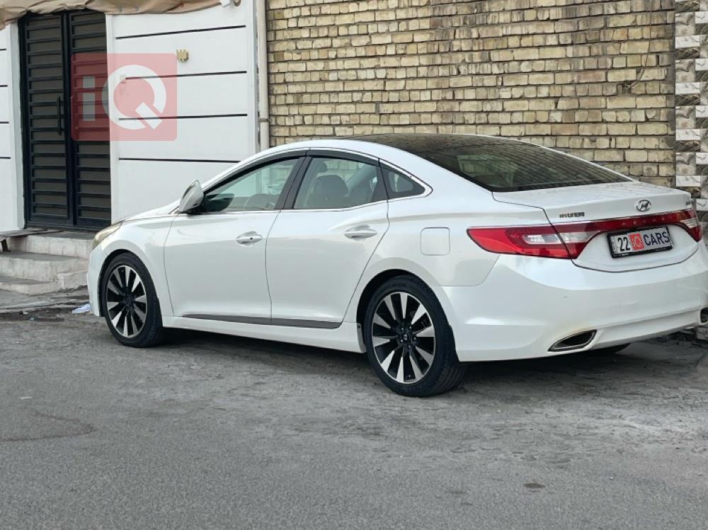 هیۆندای ازێرا